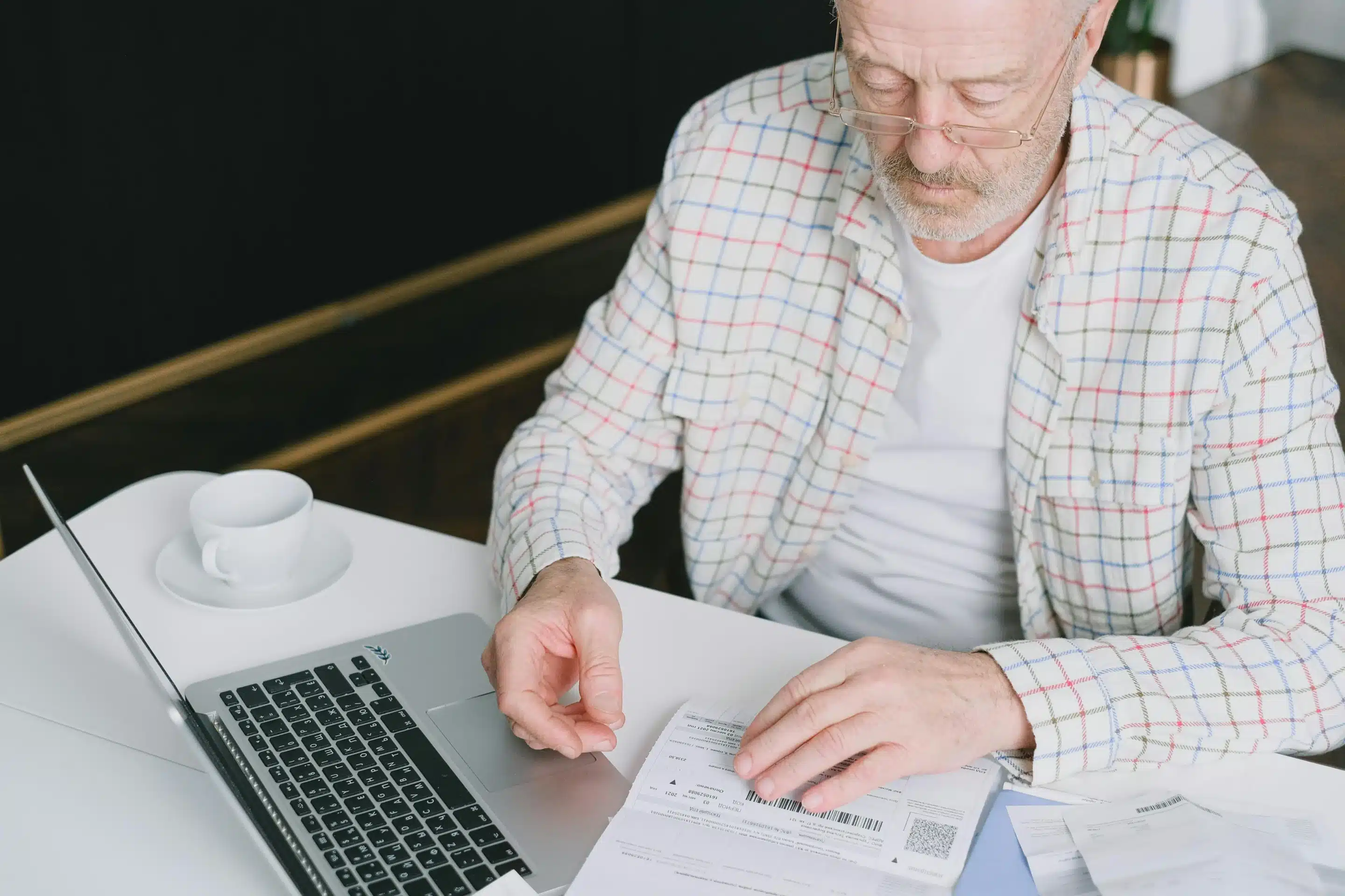 Départ à la retraite : comment valoriser une entreprise B2B dépendante de son fondateur